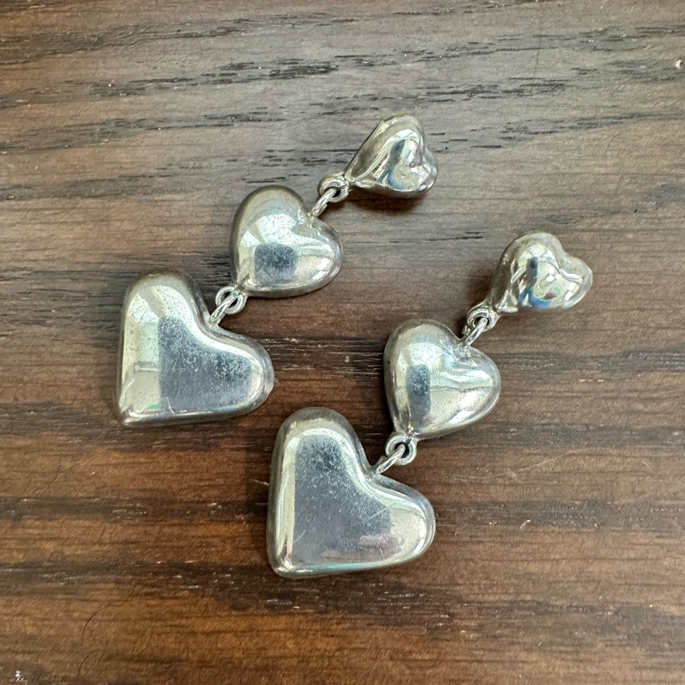 925 Sterling silver heart earrings